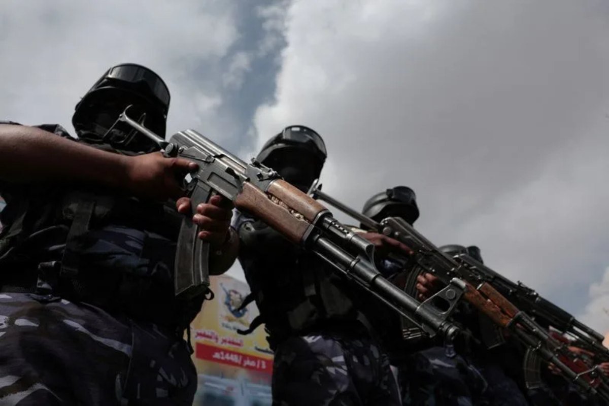 Disparos dos houthis contra campos petrolíferos sauditas no Mar Vermelho