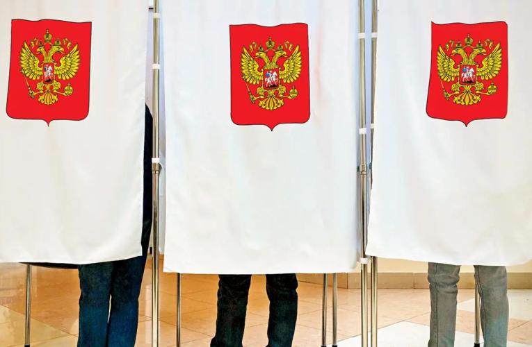 A Rússia está realizando uma votação parlamentar nas regiões anexadas da Ucrânia devido aos protestos em Kiev