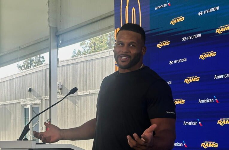Aaron Donald não diz se jogará na estreia do Rams contra o 49ers