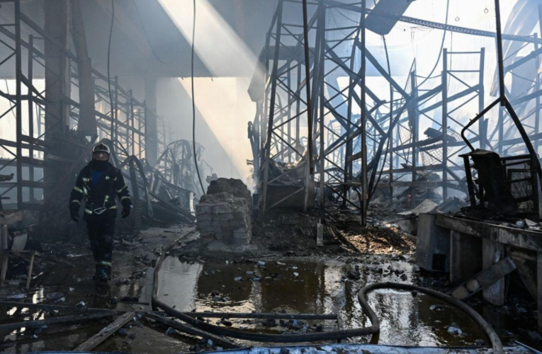 Guerra Rússia-Ucrânia: Moscou diz que 596 drones ucranianos foram abatidos