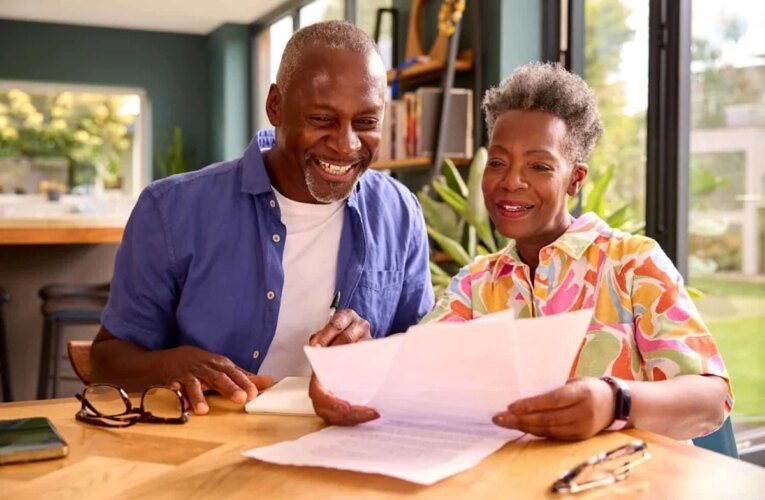 O casal se aposentou aos 62 anos com US$ 1,4 milhão e não pagou quase nada em impostos durante oito anos