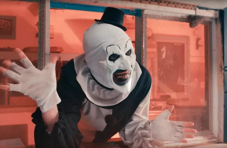 A trilogia ‘Terrifier’ está voltando aos cinemas para o Halloween