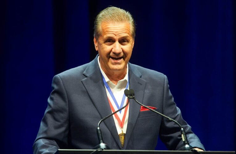 John Calipari está destruindo os esportes universitários em um discurso contundente