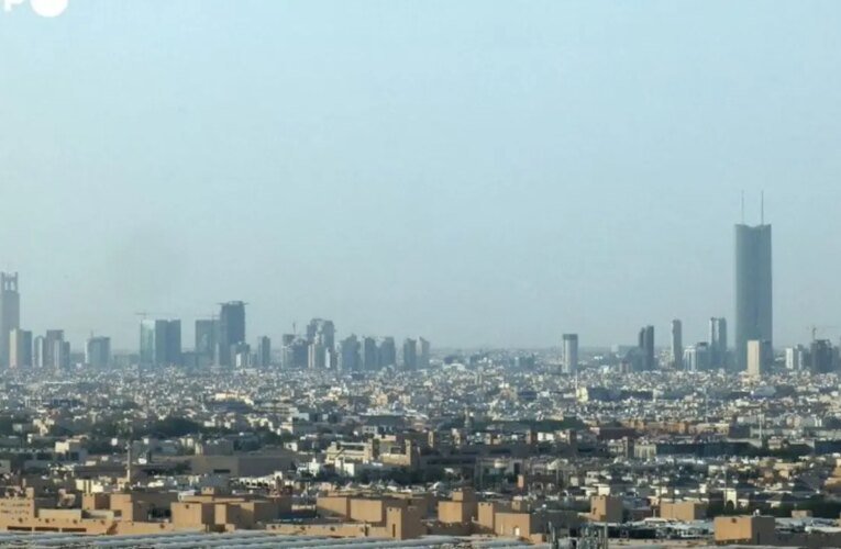 Médio Oriente: aeroportos sauditas atacados por Houthis; três foram mortos