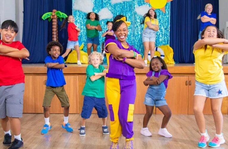 Micah, do Blippi, lançou um videoclipe infantil sobre confiança corporal