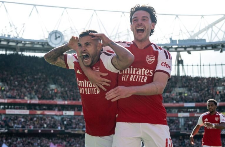 O Arsenal luta para vencer enquanto a Premier League recomeça sob a nuvem do veredicto do Man City.
