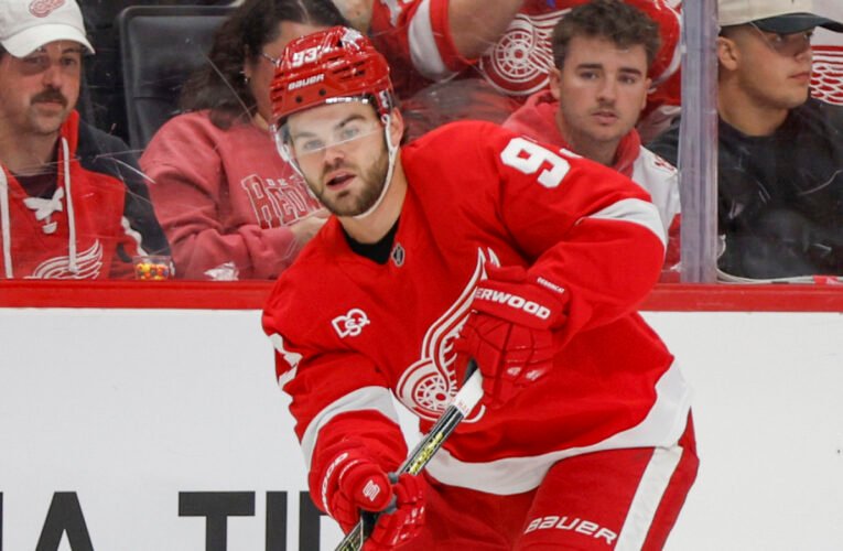 Os Red Wings estão finalizando uma extensão de longo prazo com Alex DeBrincat