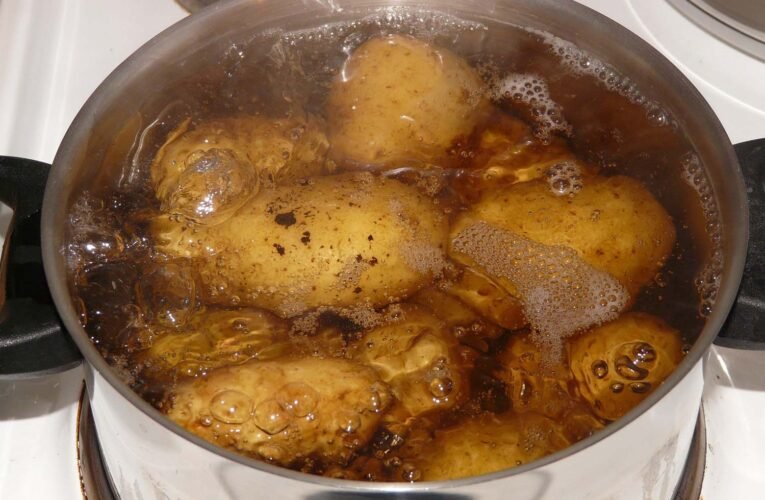Usos da água de batata: o que vale a pena fazer e o que ignorar