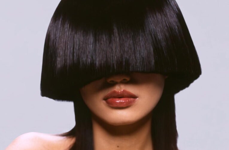 Você deve usar franja? Psicologia da reforma do cabelo
